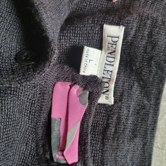 Pendleton Womens Black Cardigan Sweater With Pink Camouflage Trim Size L Wool/Ac - Picture 6 of 7